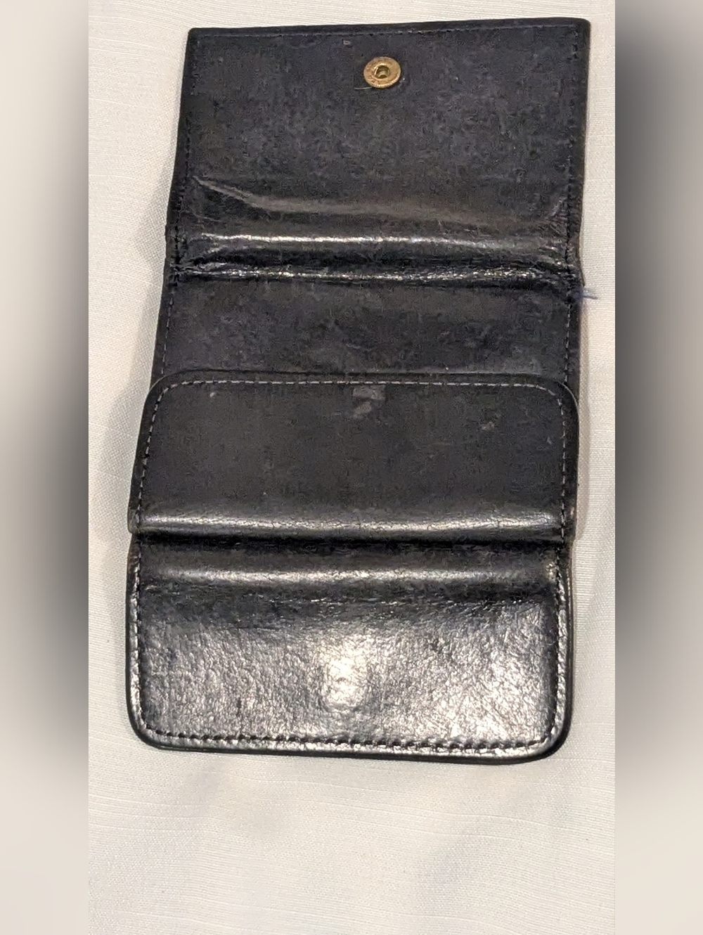 Vintage Coach Black Leather Trifold Wallet - Picture 3 of 7